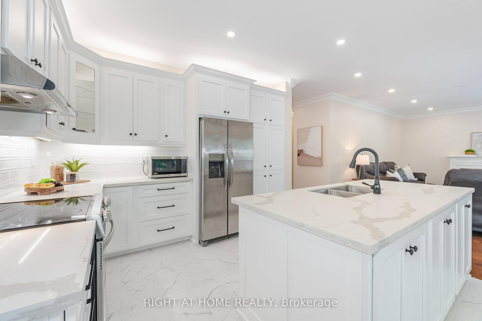 3737 Brinwood Mississauga,ON L5M 7G9 — Photo 12
