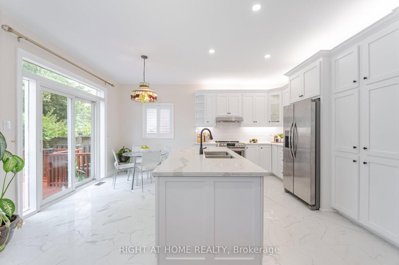 3737 Brinwood Mississauga,ON L5M 7G9 — Photo 14
