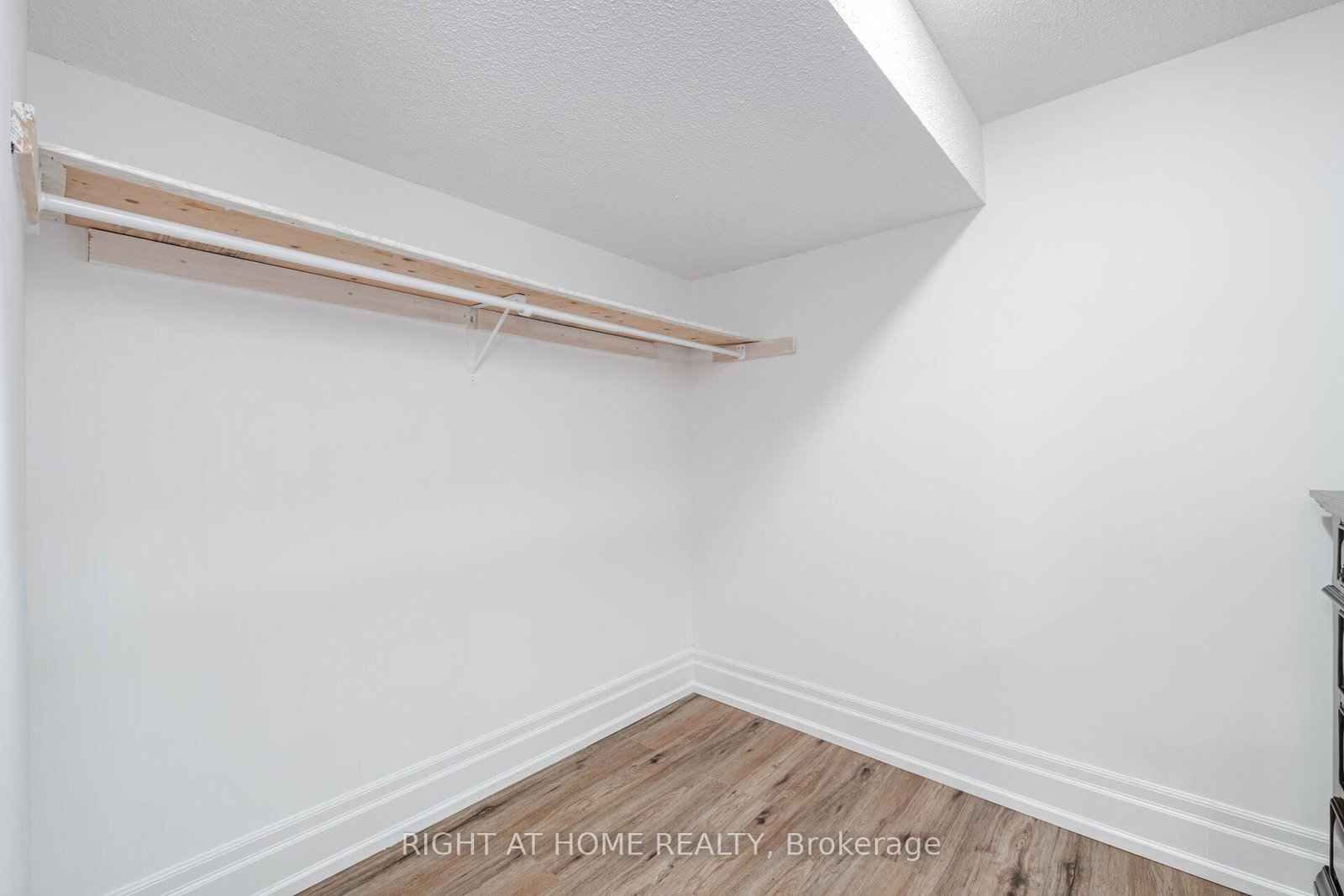 3737 Brinwood Mississauga,ON L5M 7G9 — Photo 44