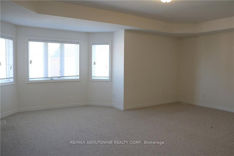 586 Hidden Oakville,ON L6M 0N3 — Photo 12