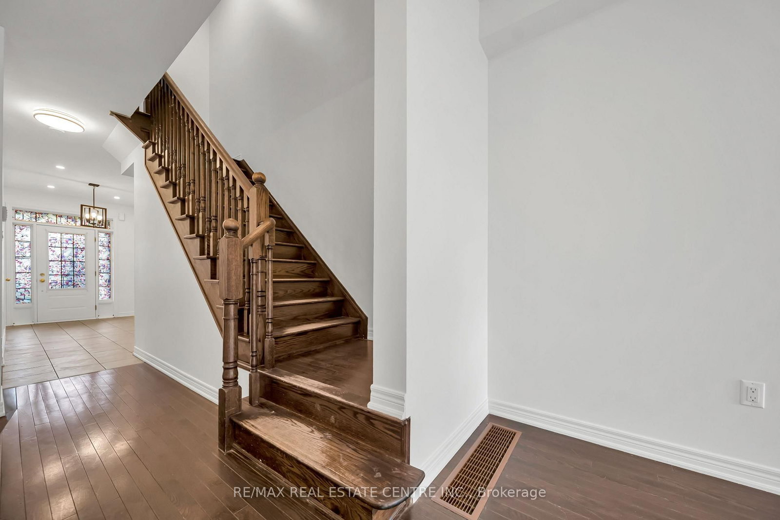 8 Munch Place • Milton, ON photo 16
