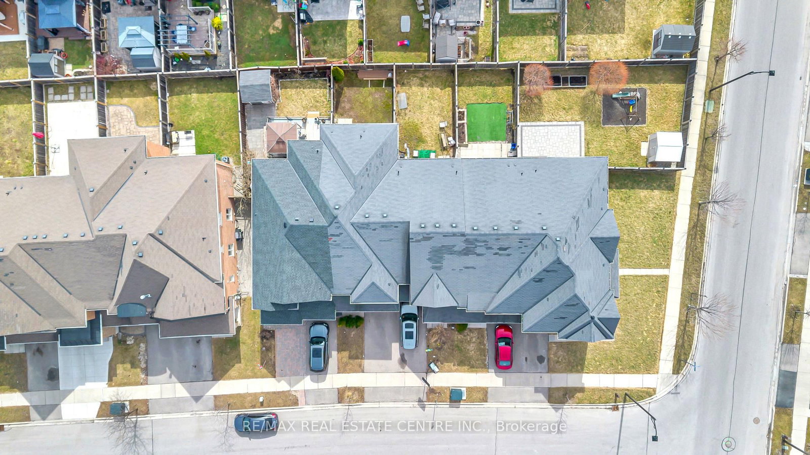 8 Munch Place • Milton, ON photo 6