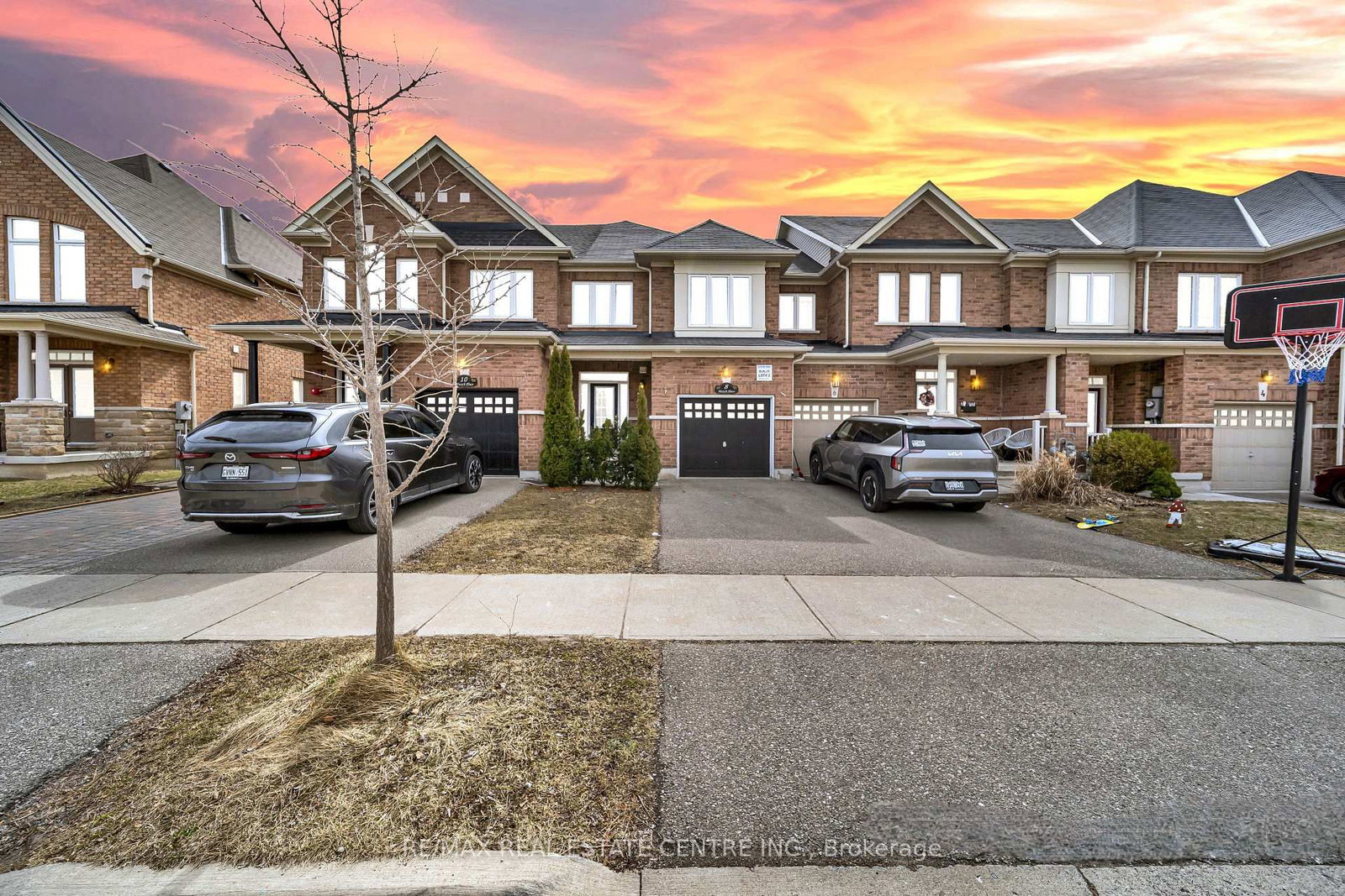 8 Munch Place • Milton, ON photo 9