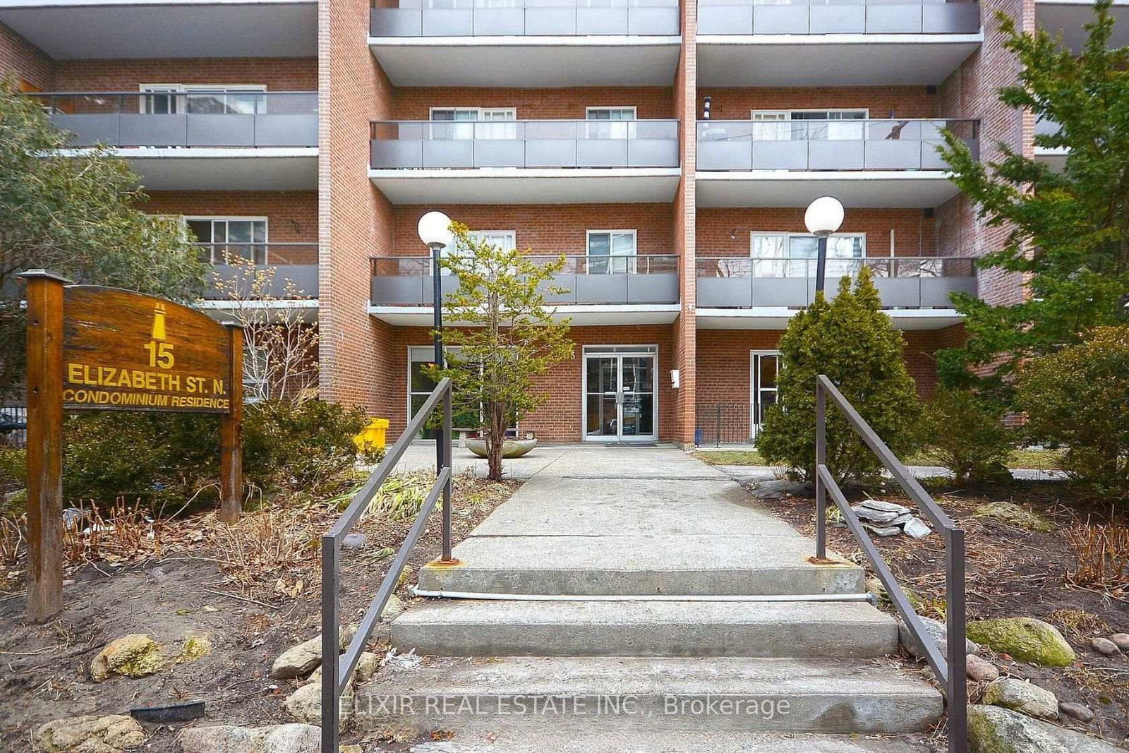 15 Elizabeth Street N • #605 • Mississauga, ON photo 4
