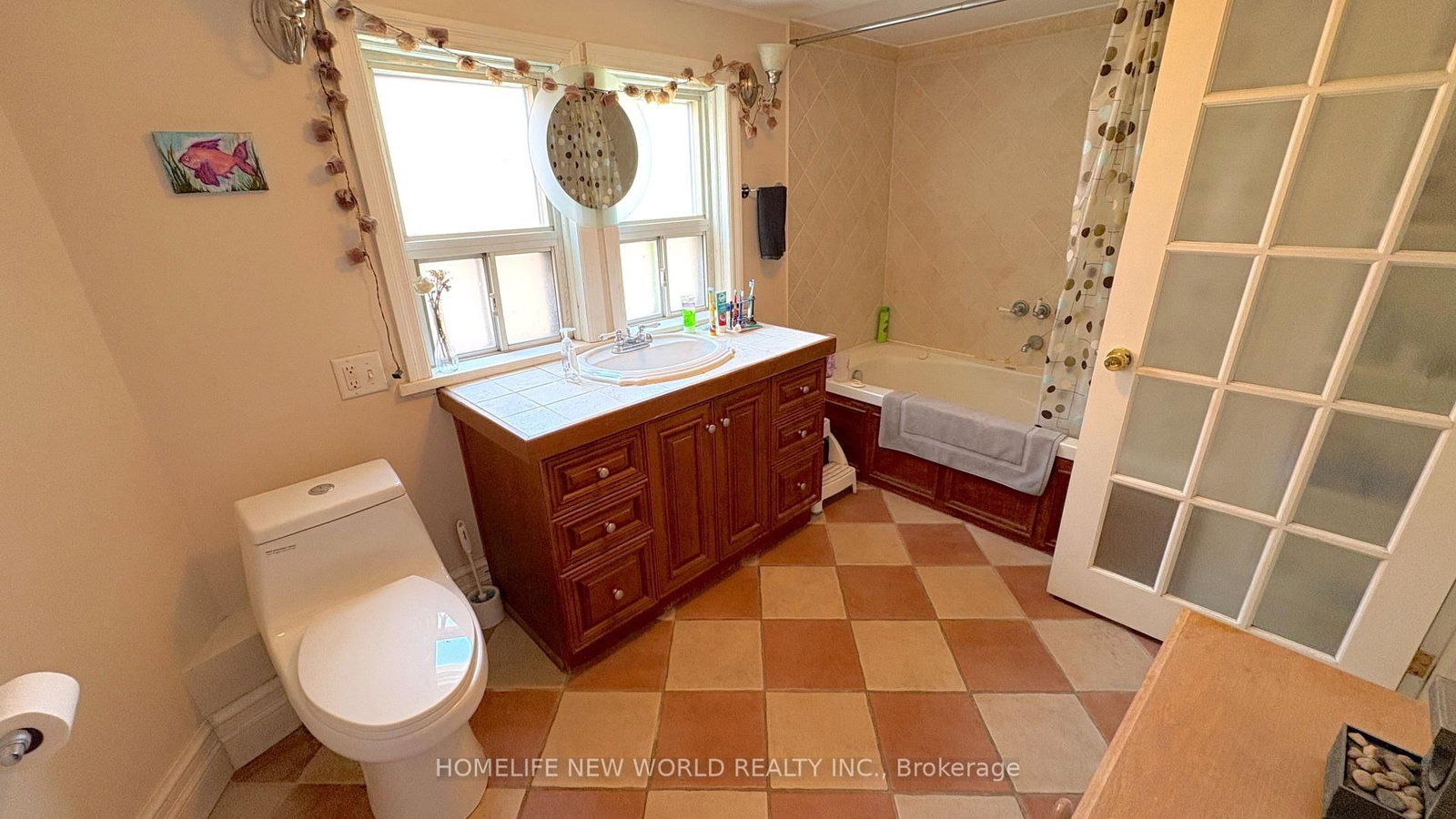 8 Burnfield Avenue • Toronto, ON photo 25