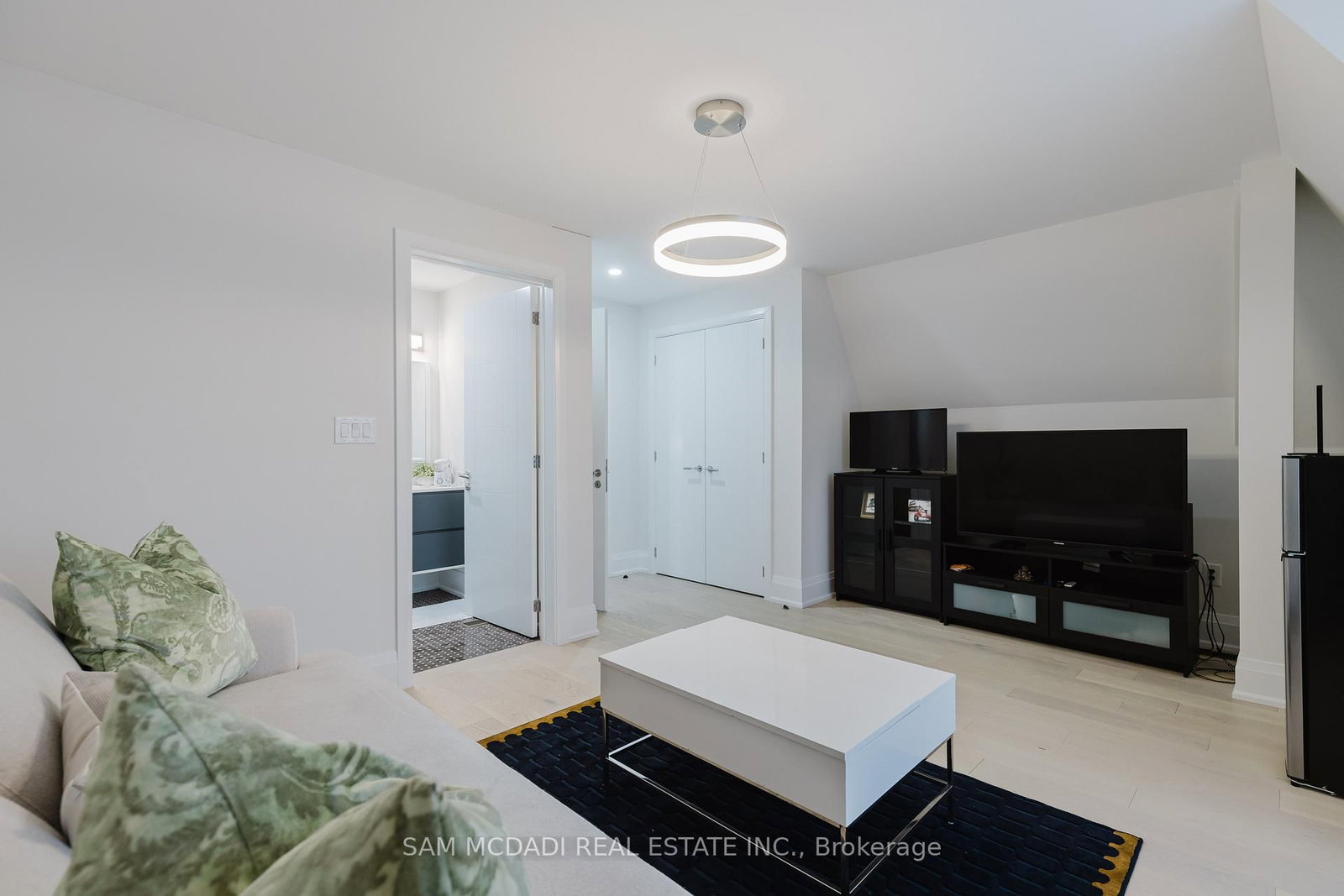 11A Maple Avenue N • Mississauga, ON photo 30