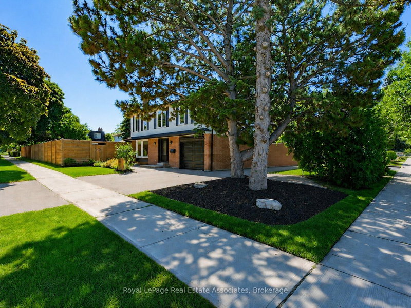 2441 Winthrop Crescent