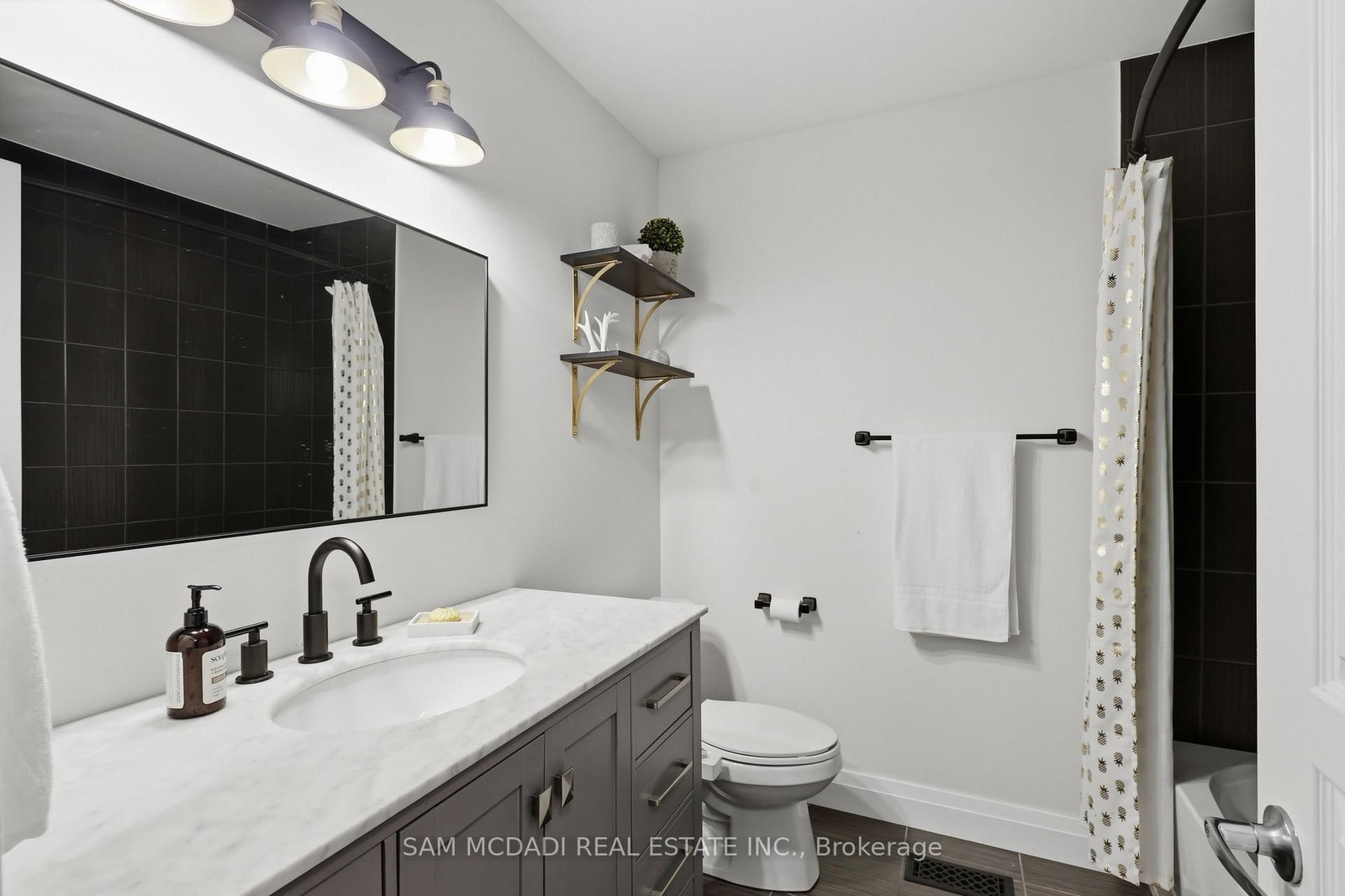 4154 Galileo Common • Burlington, ON photo 24