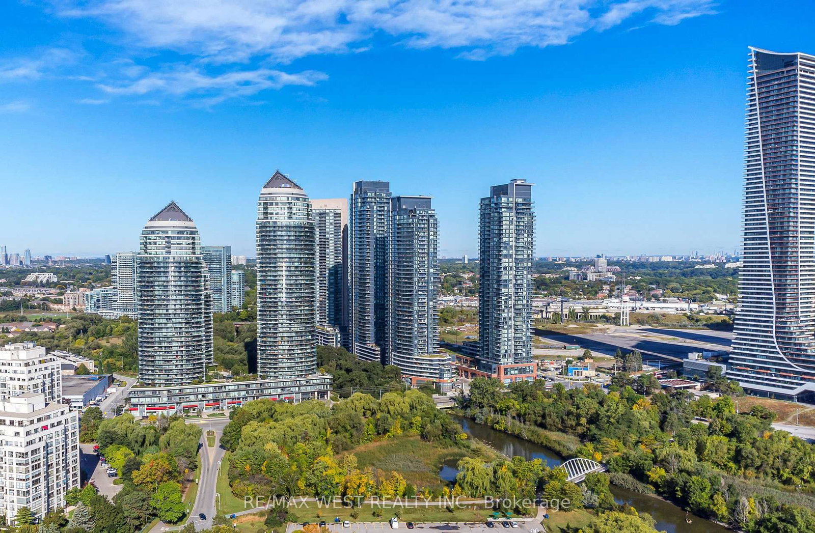 1705-10 Park Lawn Road, Toronto, ON, photo 2