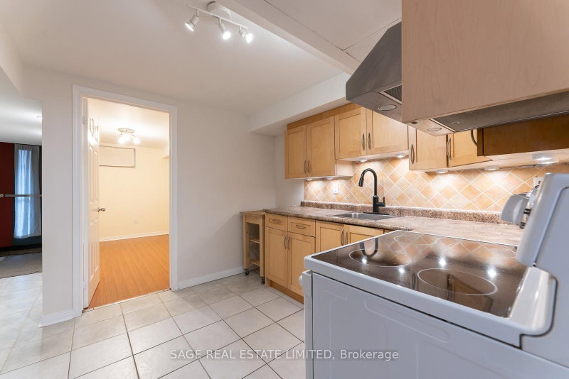 BASEMENT - 38 Osler Street