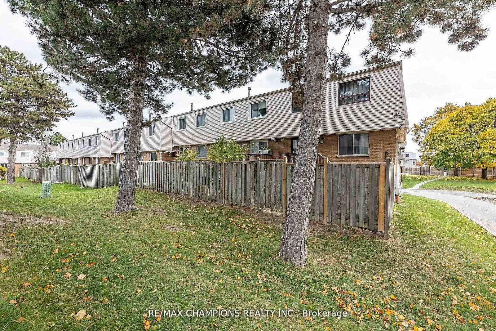 3525 Brandon Gate Drive • #17 • Mississauga, ON photo 15