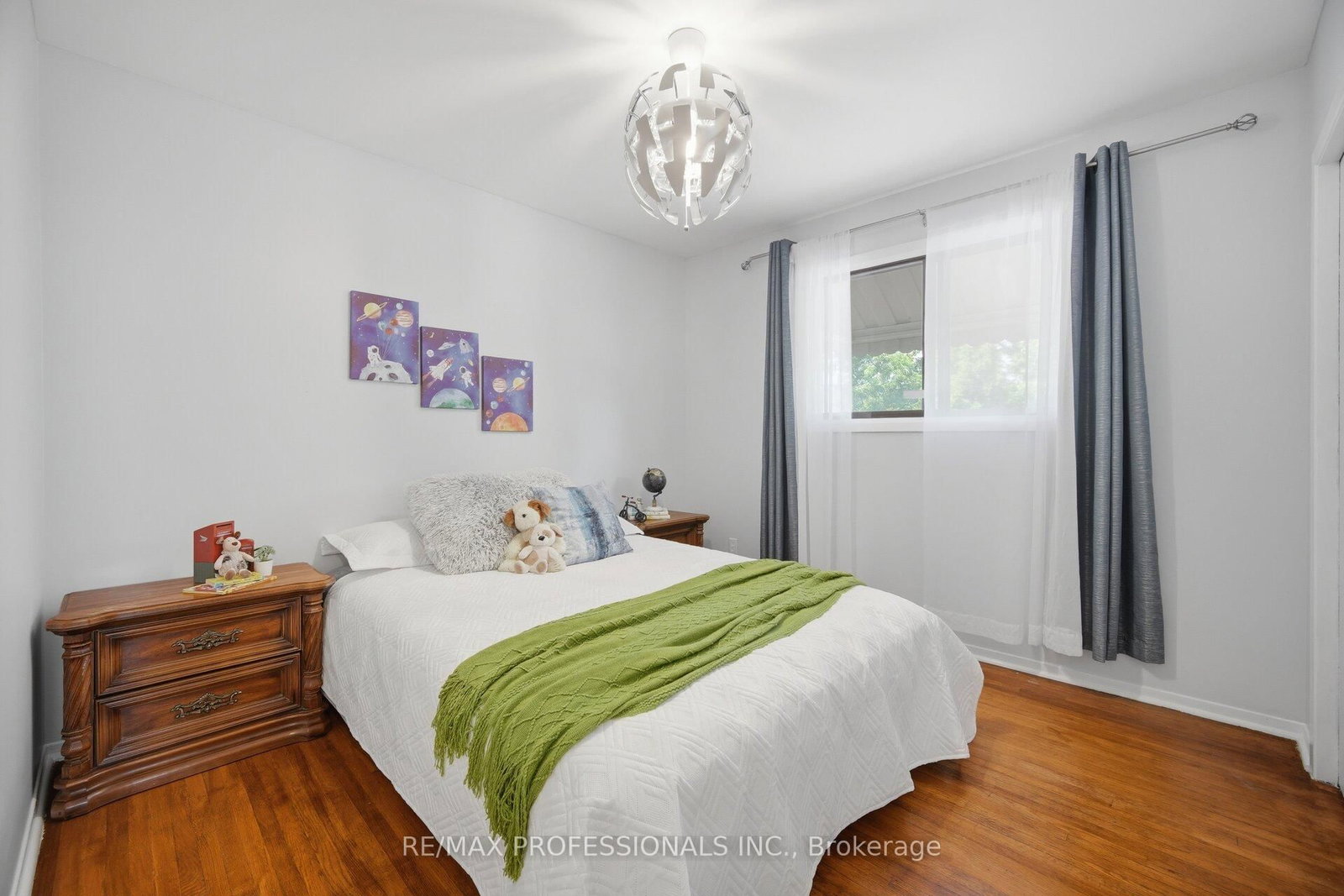 74 Ringway Crescent • Toronto, ON photo 24