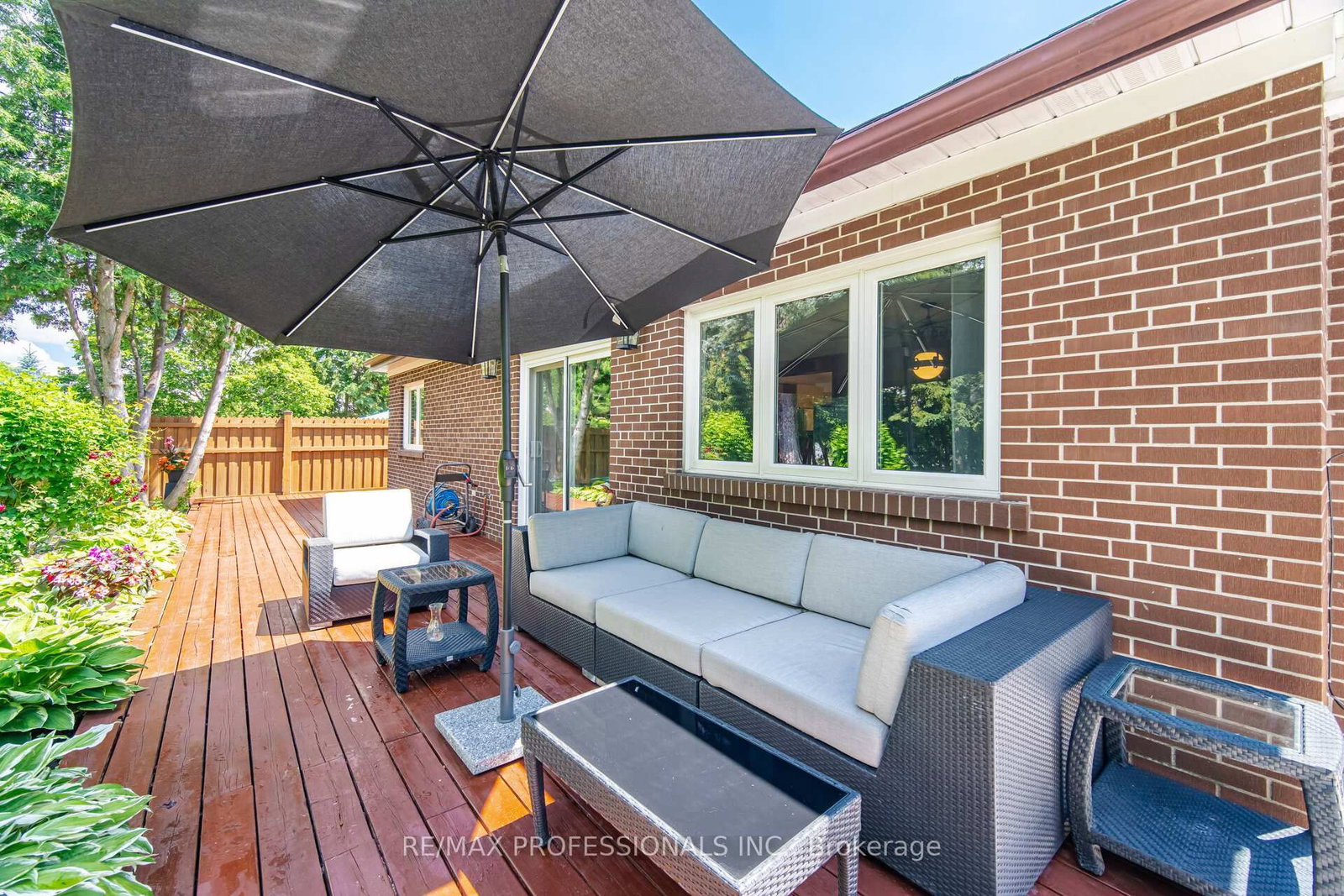 74 Ringway Crescent • Toronto, ON photo 35