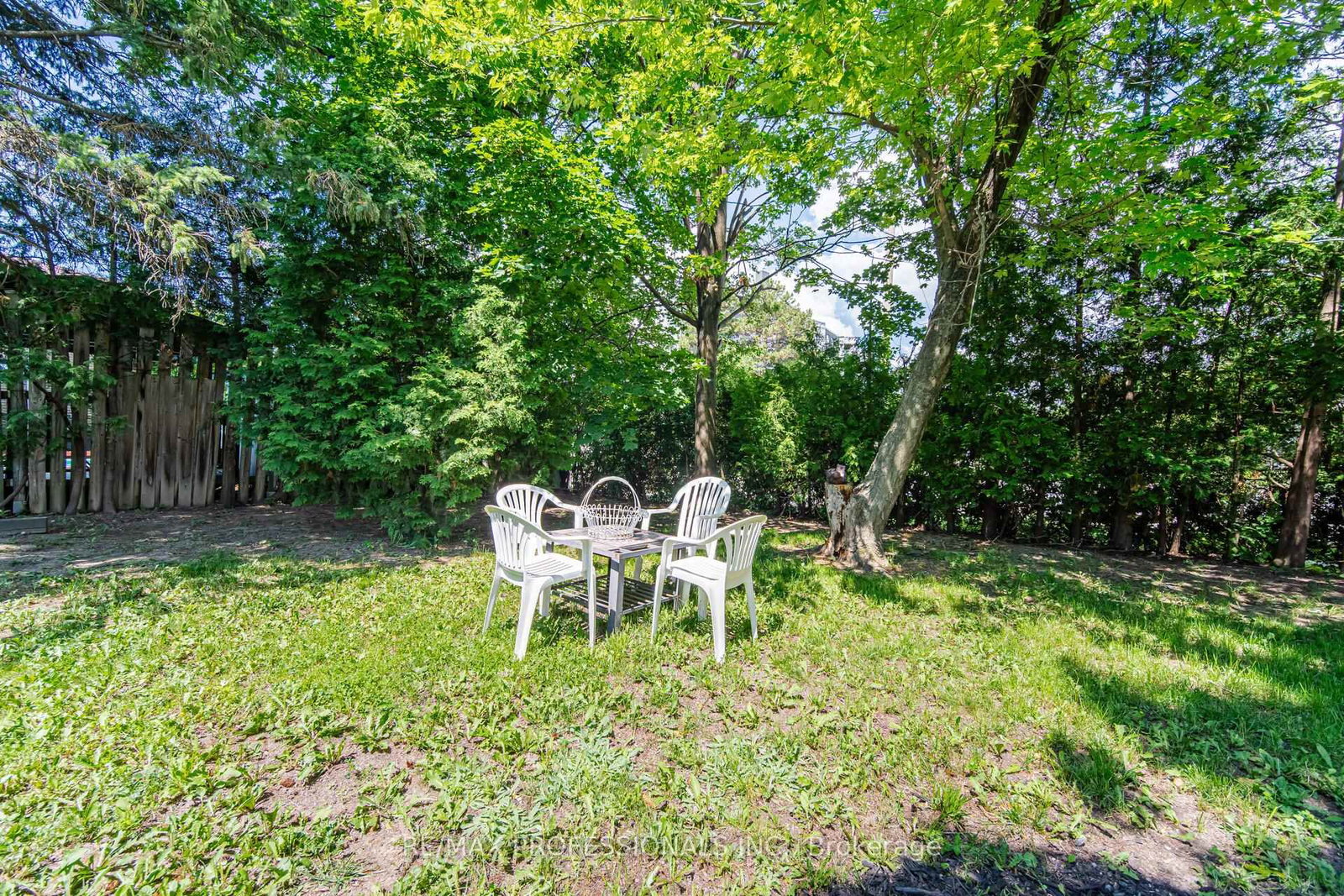 74 Ringway Crescent • Toronto, ON photo 41