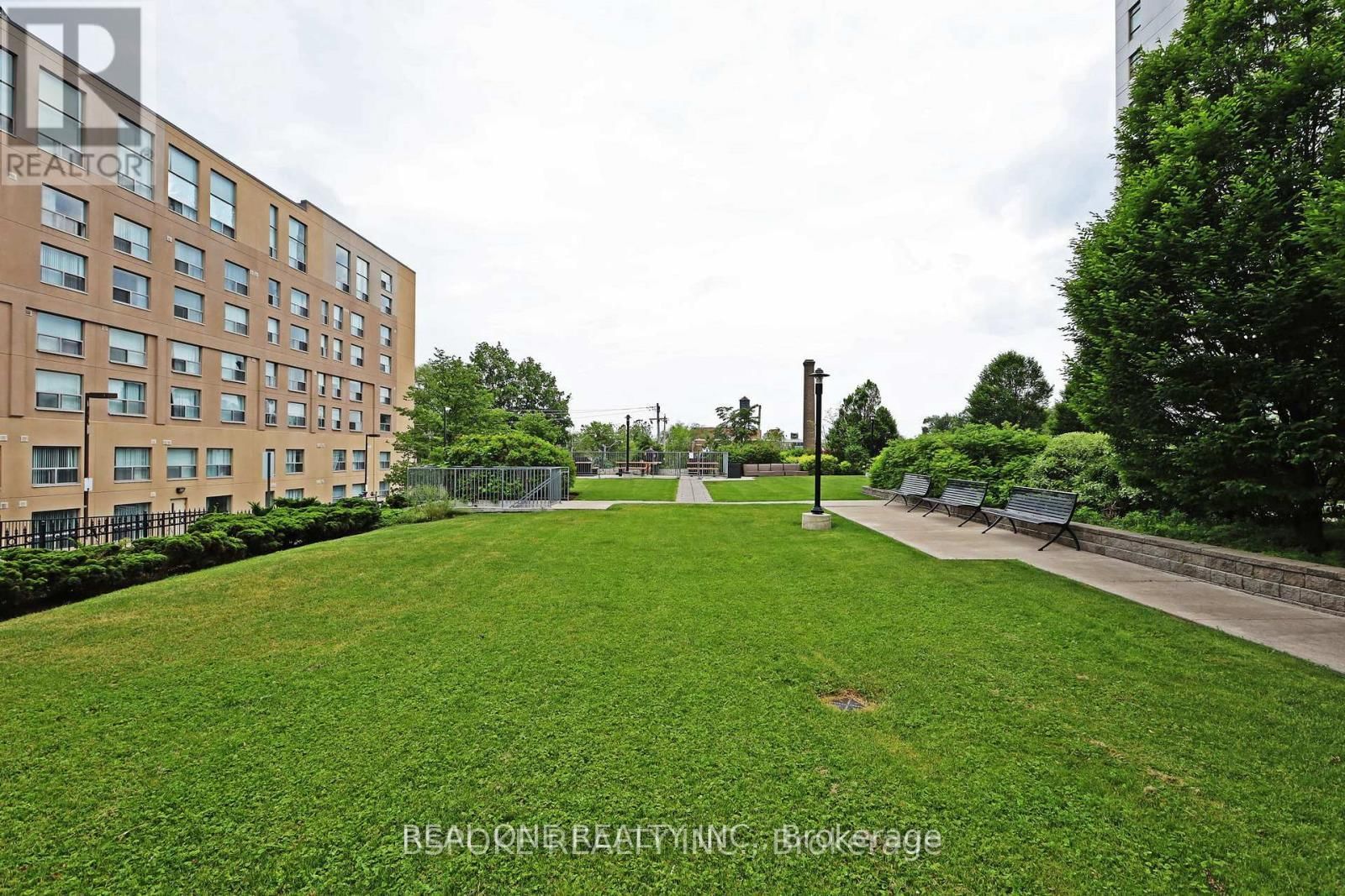 812 Lansdowne Avenue • #624 • Toronto, ON photo 13