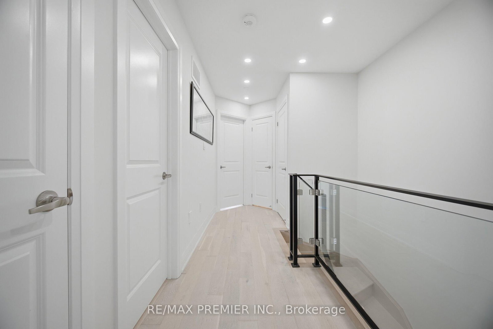 43 Wild Rose Gardens • Toronto, ON photo 29
