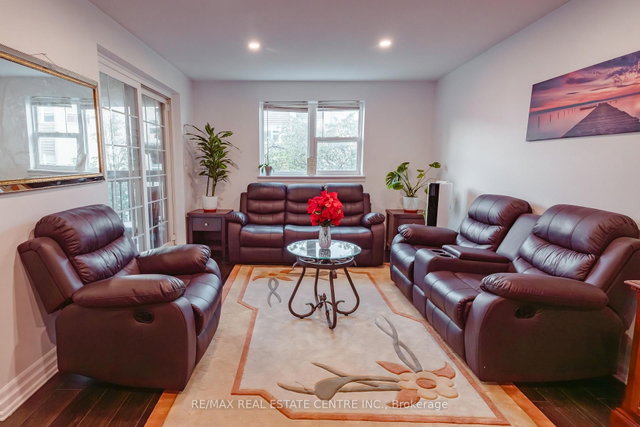 190 - 1055 Dundas Street E