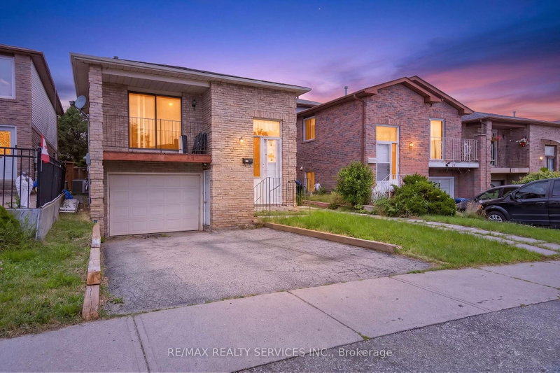 23 Dafoe Crescent