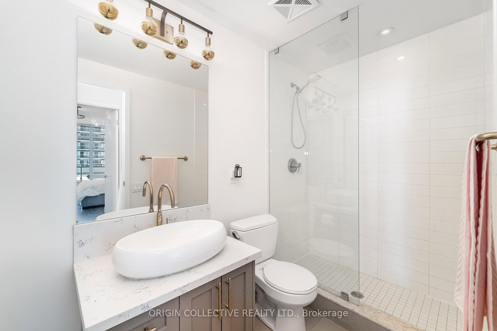 105 The Queensway Avenue • #302 • Toronto, ON photo 18