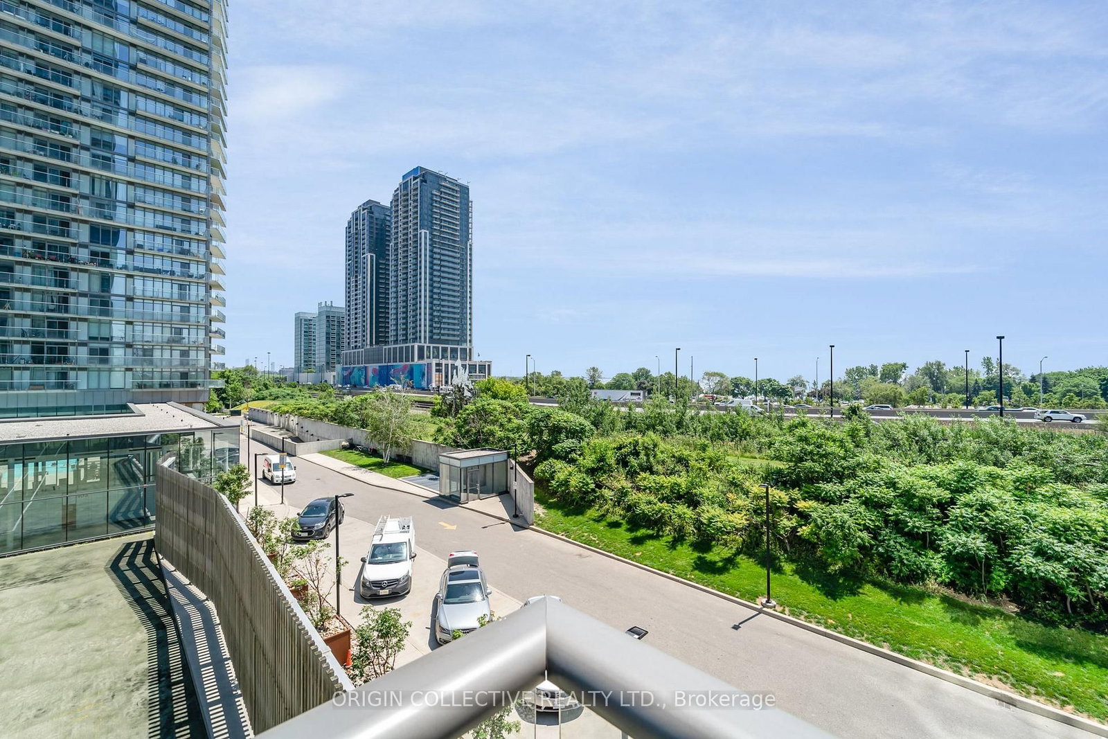 105 The Queensway Avenue • #302 • Toronto, ON photo 21