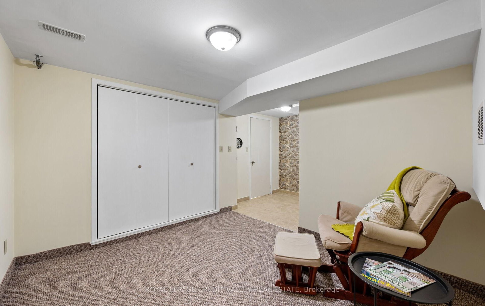 7 Hillpark Trail • Brampton, ON photo 37