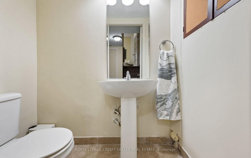 7 Hillpark Brampton,ON L6S 1R1 — Photo 38