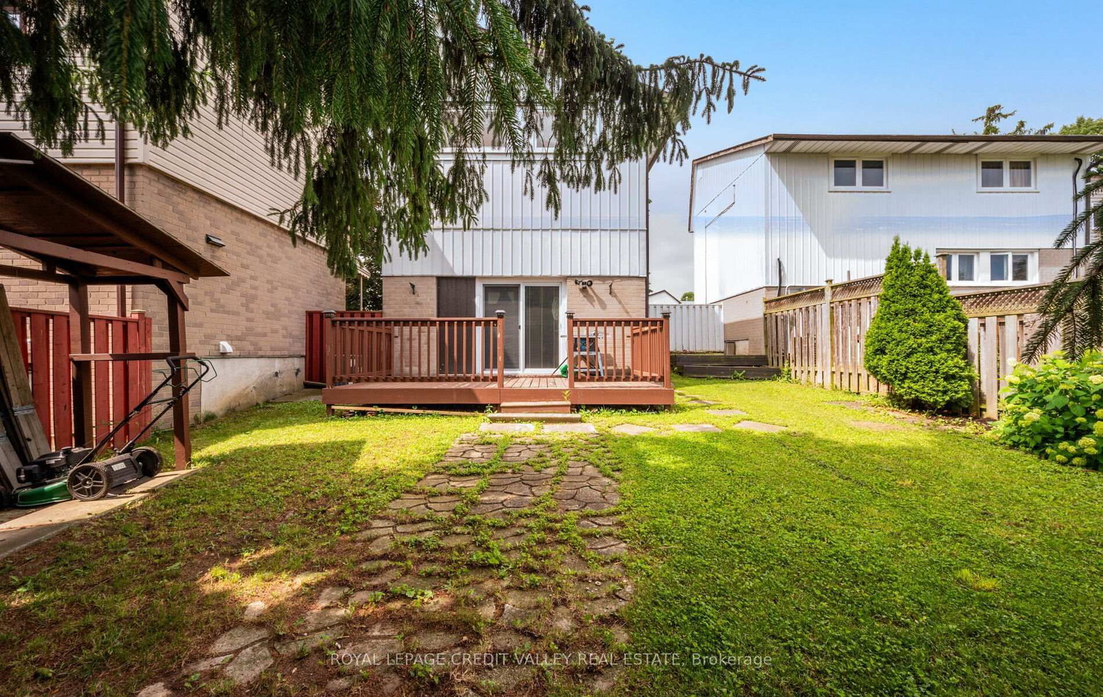 7 Hillpark Trail • Brampton, ON photo 47
