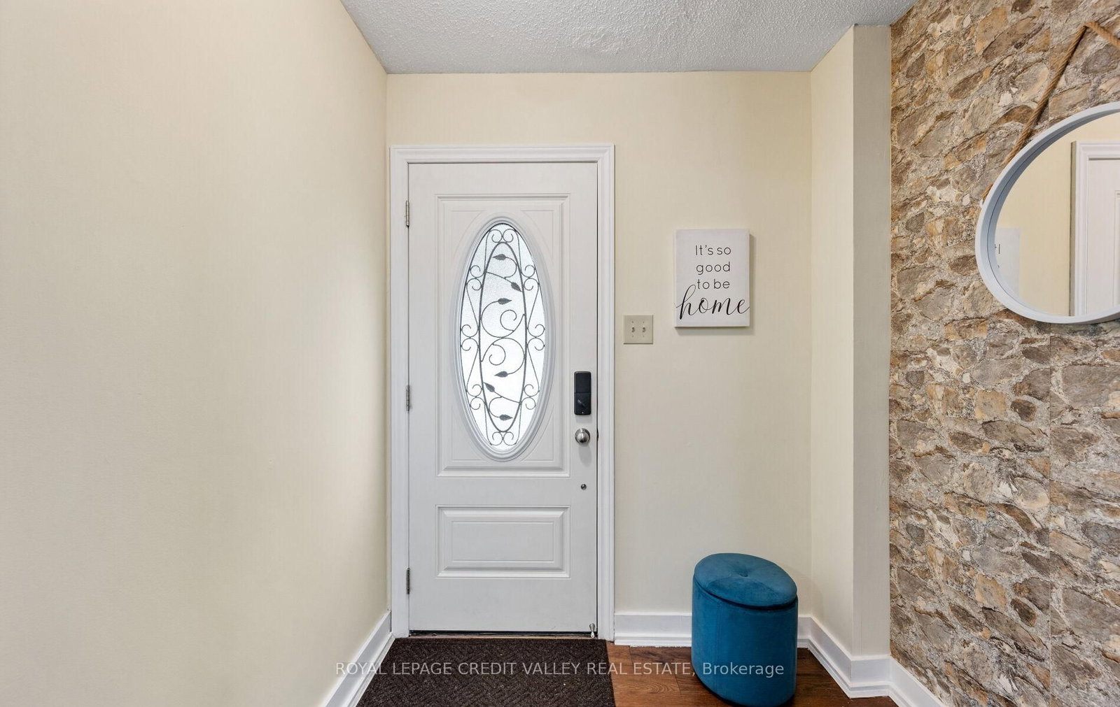 7 Hillpark Trail • Brampton, ON photo 6