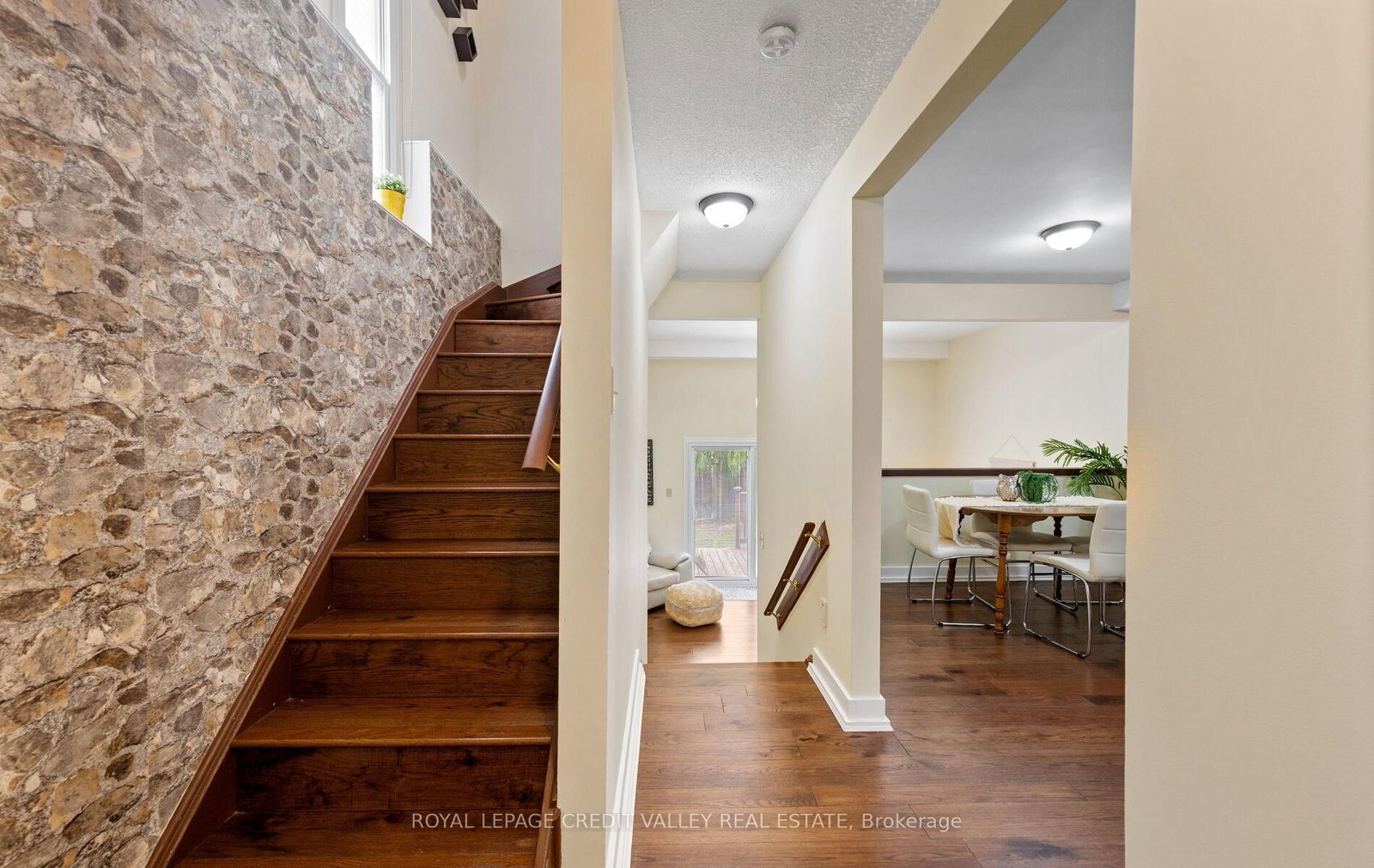 7 Hillpark Trail • Brampton, ON photo 9