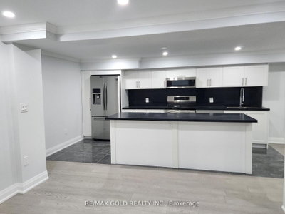 Unit Bsmt — 1671 Sir Monty's Drive — photo 4