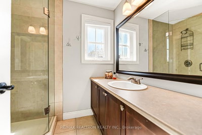 117 Nelson Oakville,ON L6L 3J1 — Photo 40
