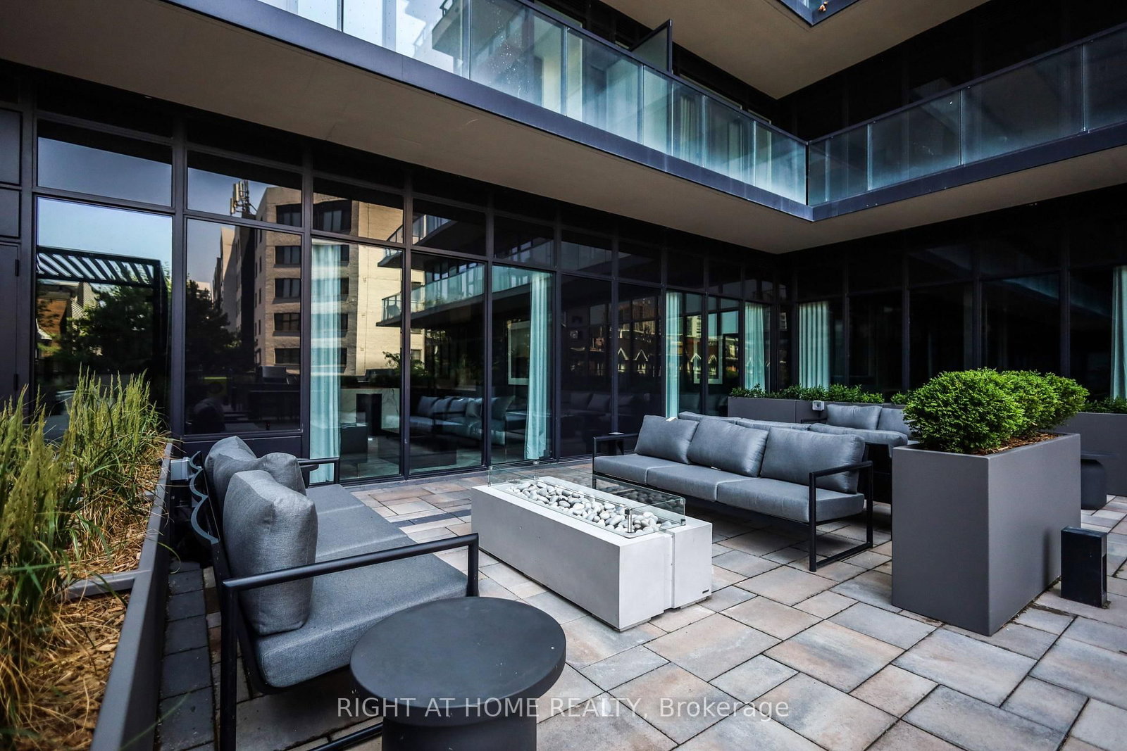 285 Dufferin Street • #917 • Toronto, ON photo 39