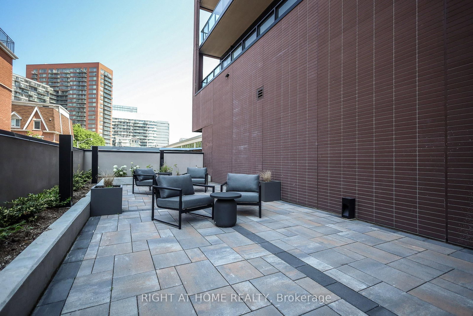 285 Dufferin Street • #917 • Toronto, ON photo 48