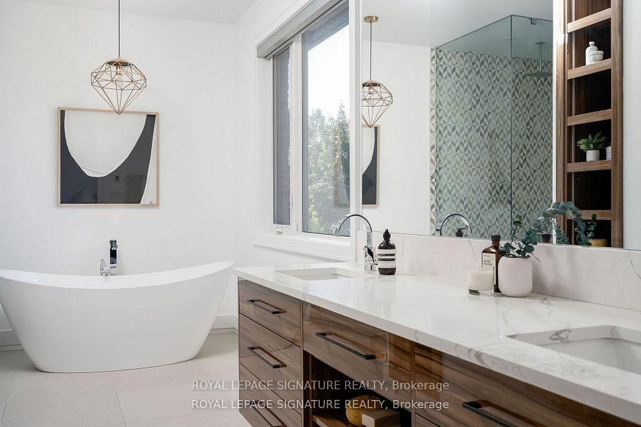 34 Edgecroft Road • Toronto, ON photo 19