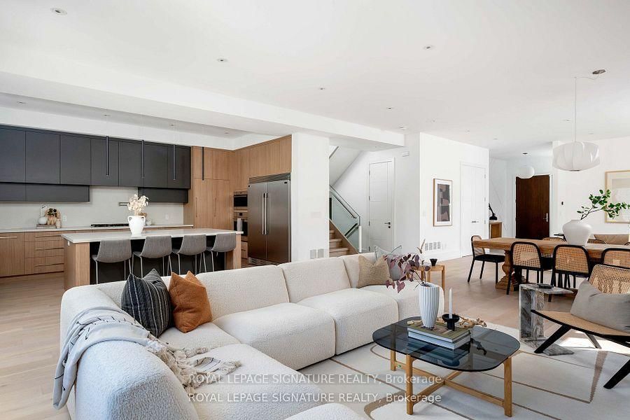 34 Edgecroft Road • Toronto, ON photo 9