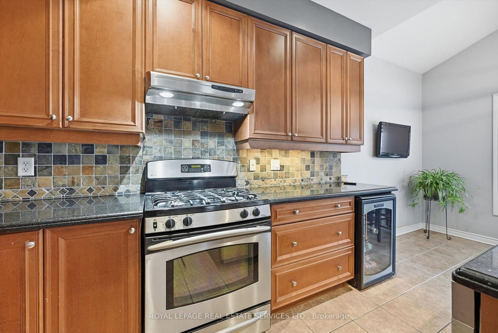 2170 Brookhaven Crescent • Oakville, ON photo 16