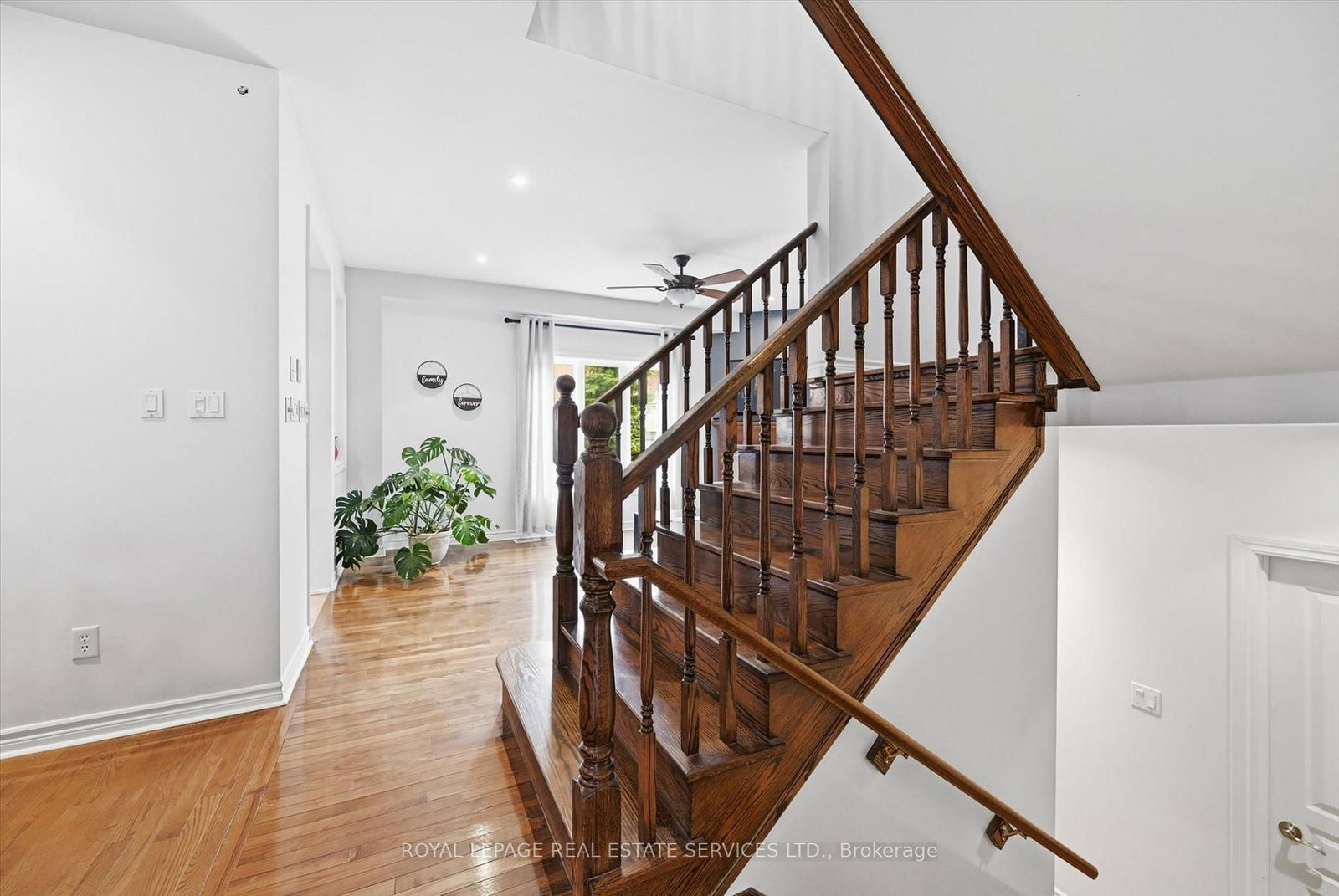 2170 Brookhaven Crescent • Oakville, ON photo 20