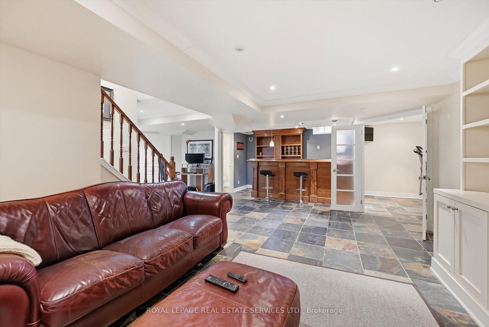 2170 Brookhaven Crescent • Oakville, ON photo 38