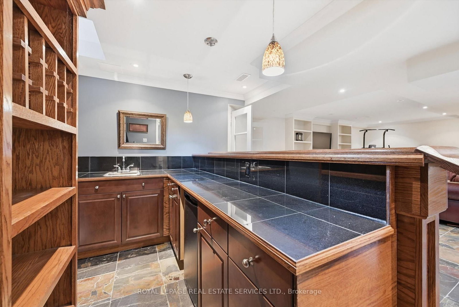 2170 Brookhaven Crescent • Oakville, ON photo 43