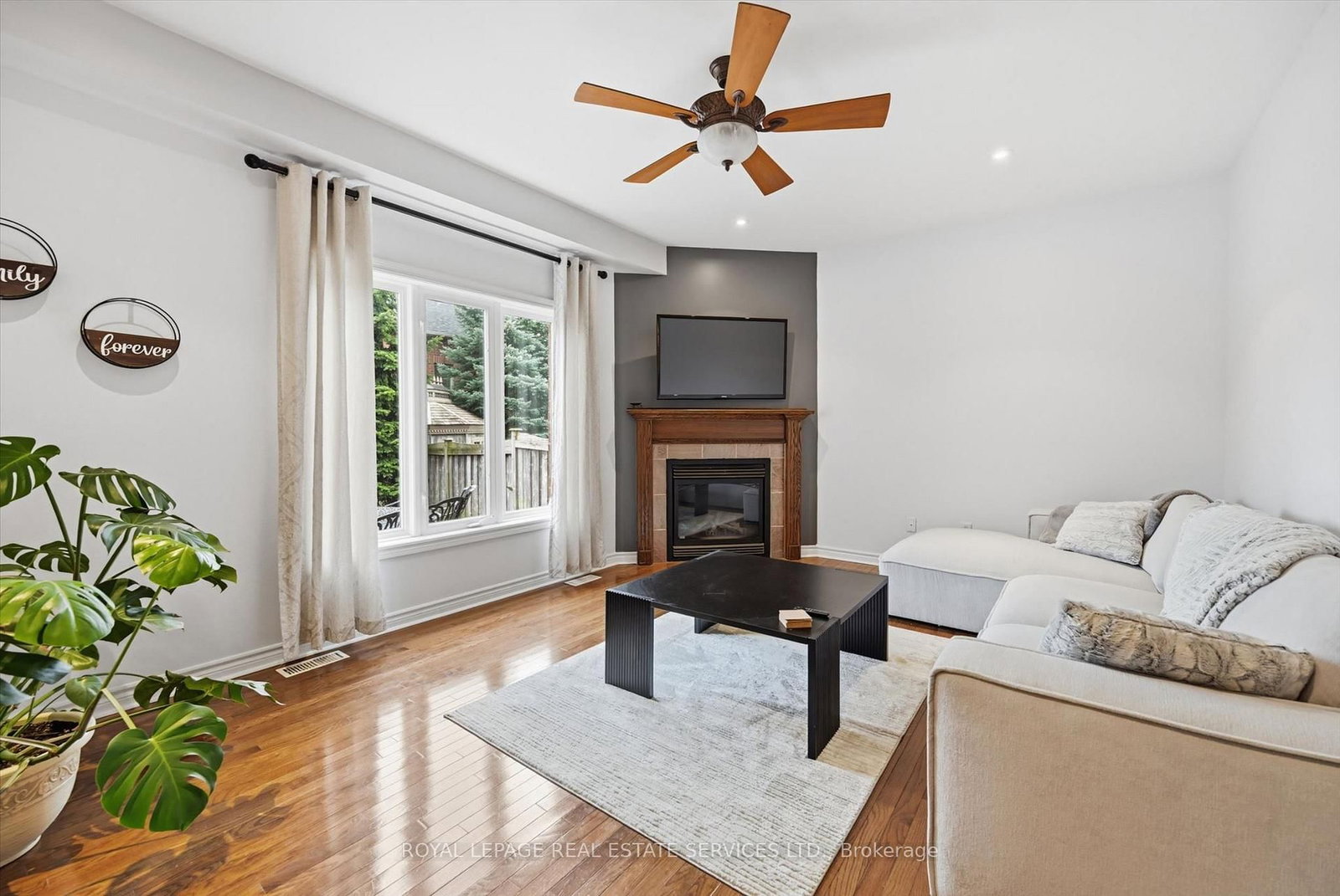 2170 Brookhaven Crescent • Oakville, ON photo 7