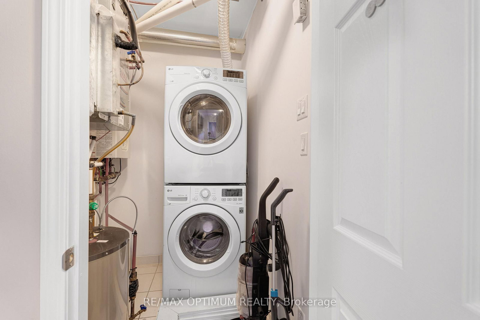 50 Sky Harbour Drive • #402 • Brampton, ON photo 21