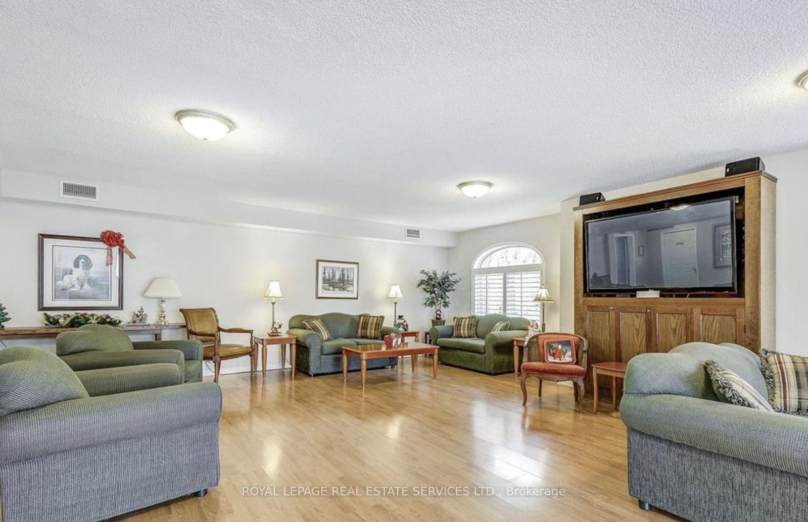 216C Plains Road West Road W • #402 • Burlington, ON photo 38
