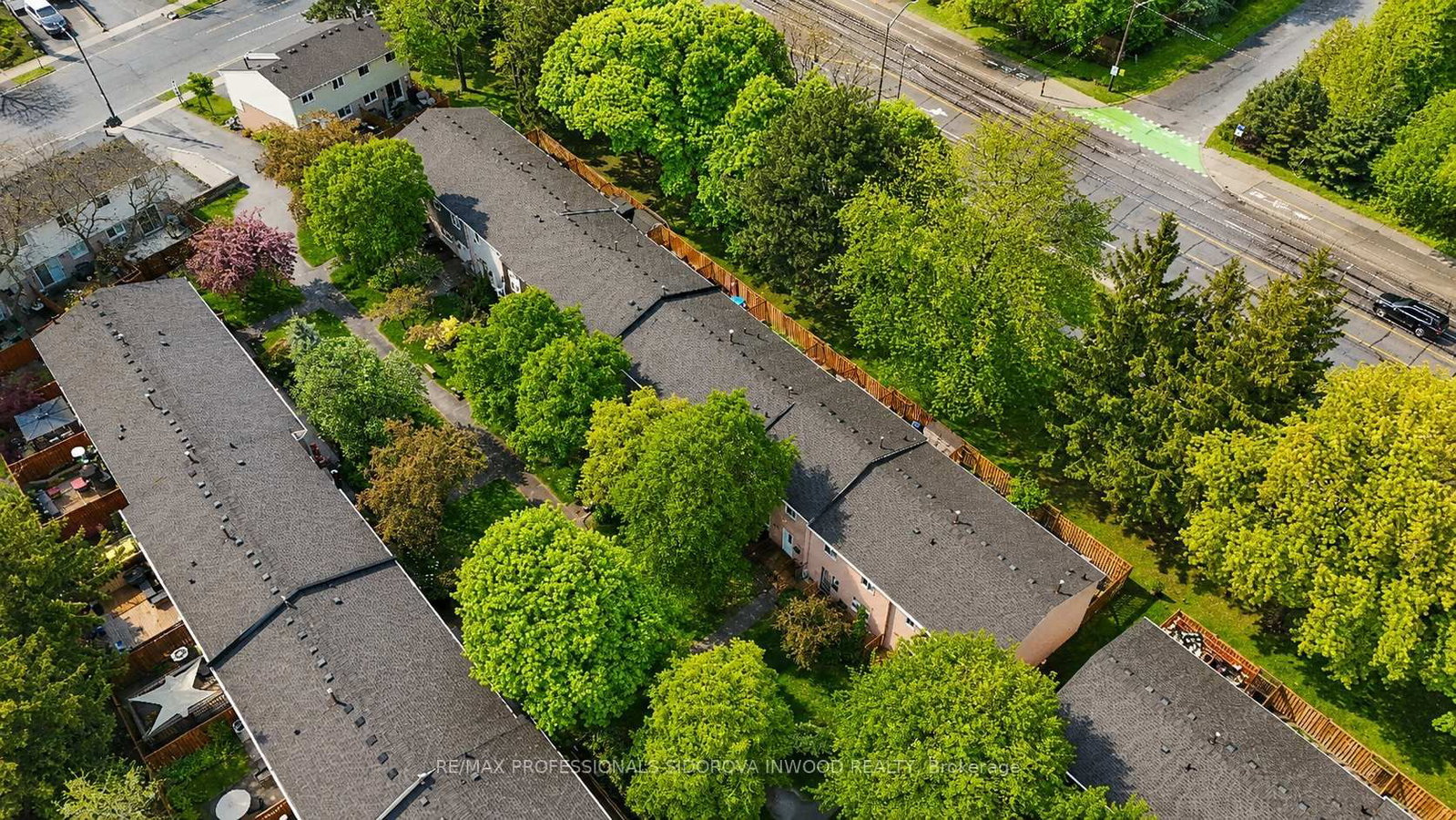1050 Shawnmarr Road • #129 • Mississauga, ON photo 42
