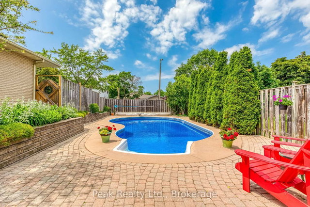 2235 Waycross Crescent