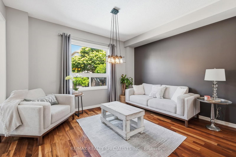 home for sale on 212 Ellis Crescent
