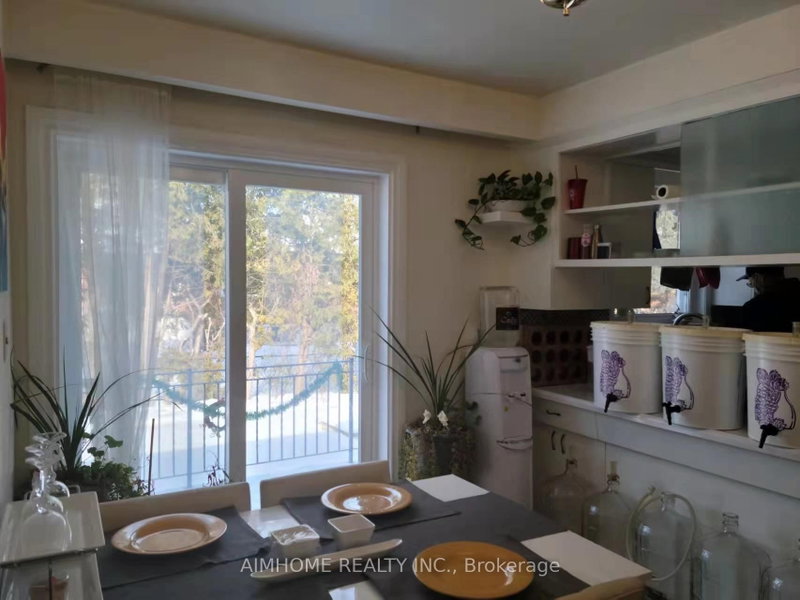 68 Claver Ave photo 5