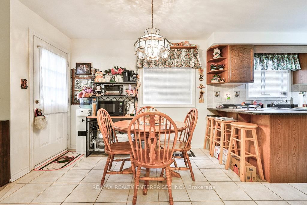 3 Jack Kenny Court • Caledon, ON photo 13