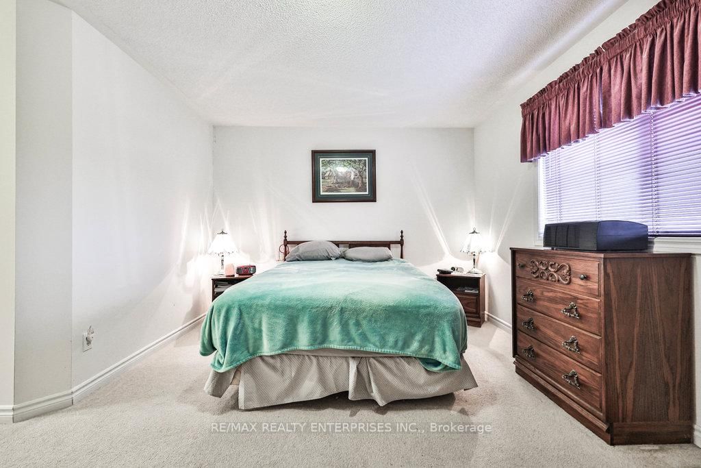 3 Jack Kenny Court • Caledon, ON photo 17
