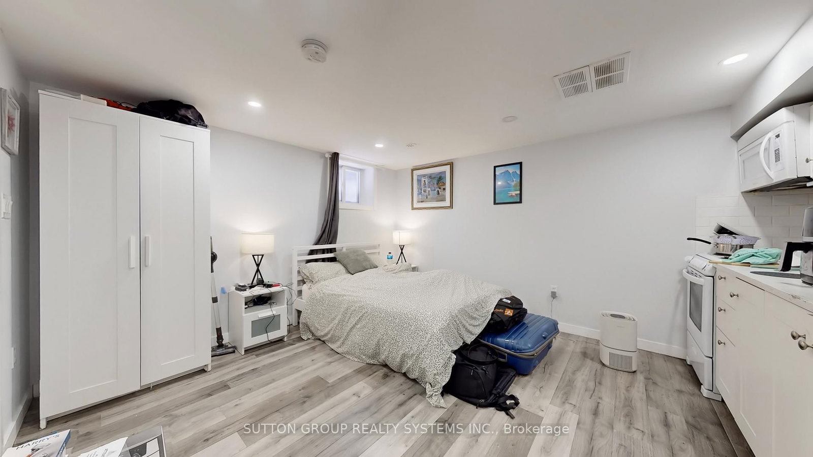 50 Brownville Avenue • Toronto, ON photo 15