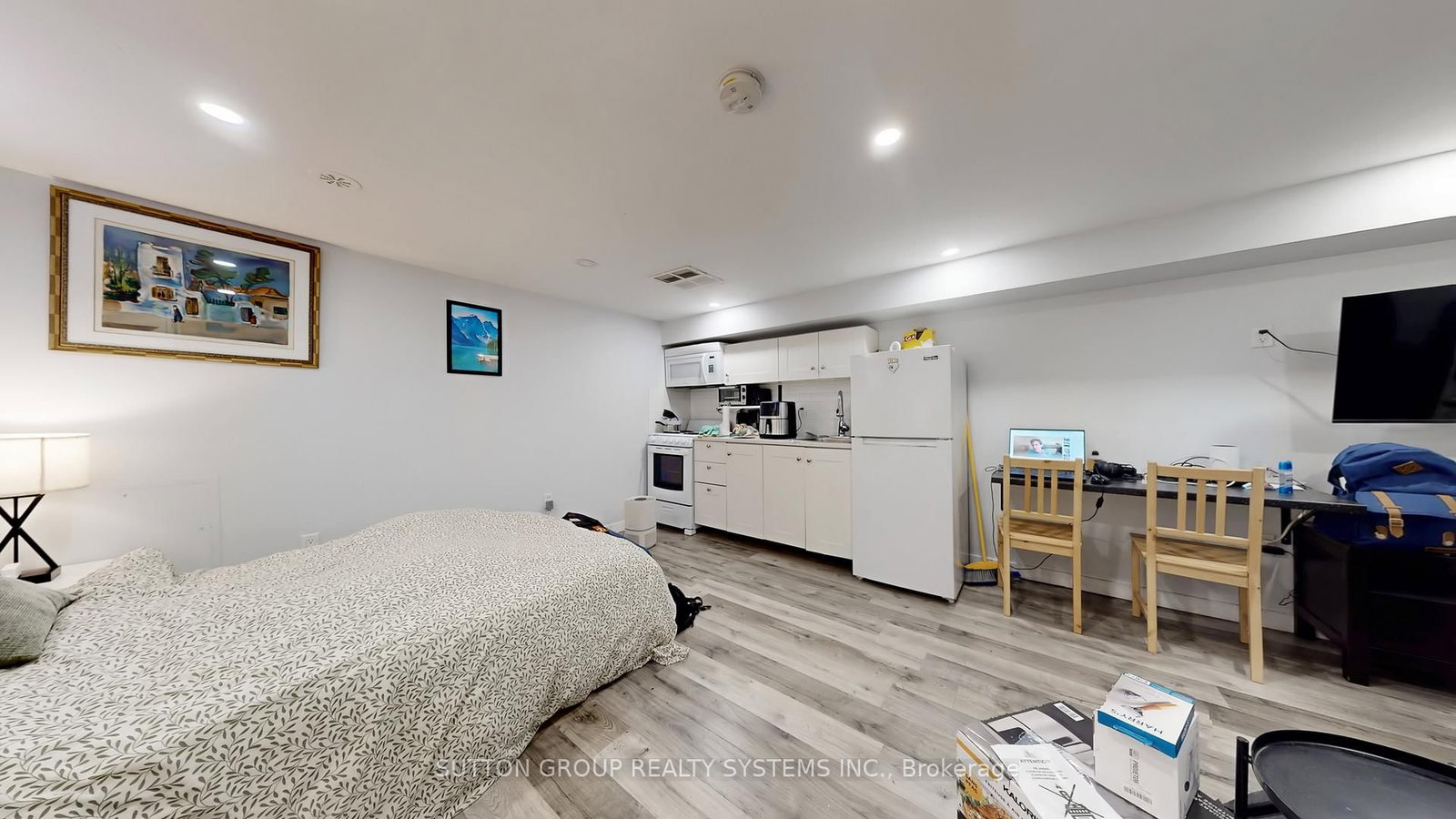 50 Brownville Avenue • Toronto, ON photo 17